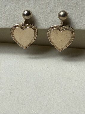 Vintage Silver Tone Heart Screw back Earrings